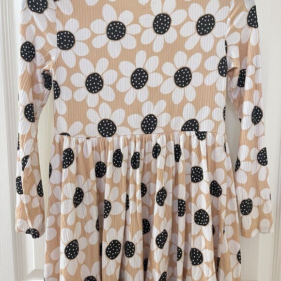 Posh Peanut Reagan Floral Long Sleeve Ruffled Twirl Dress Bamboo Girls Size 7-8 - Picture 10 of 14